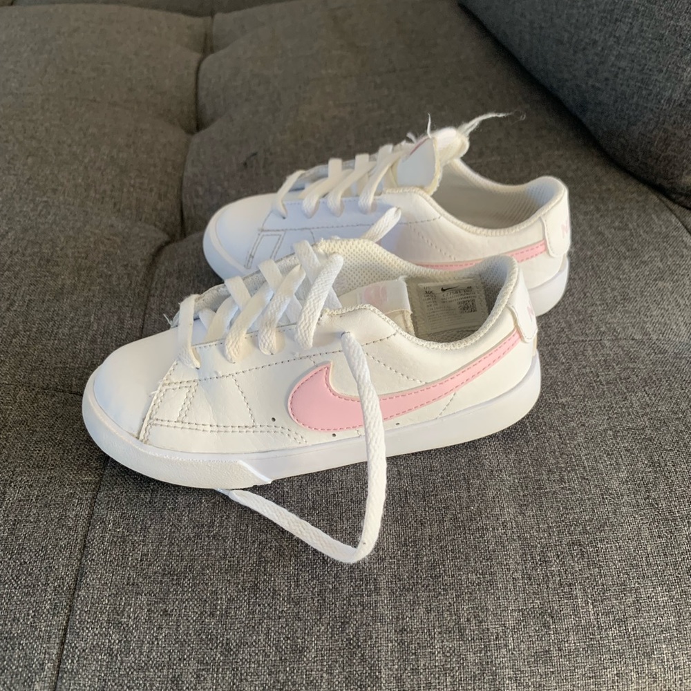 Nike blazer lows